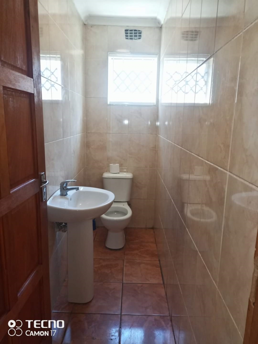 3 Bedroom Property for Sale in Electric City Western Cape